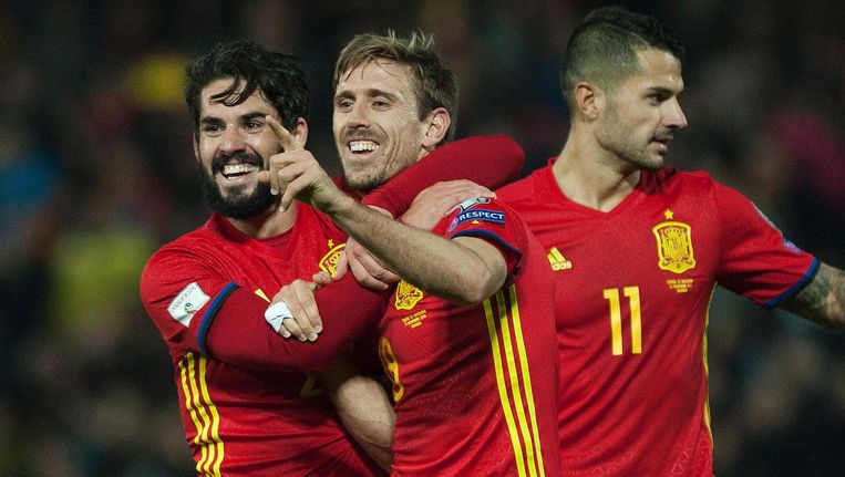 Spanje en Italië winnen ruim, Wales laat Servië ontsnappen ...