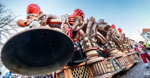 Markbouwers uit Standdaarbuiten vieren 33 jaar feest