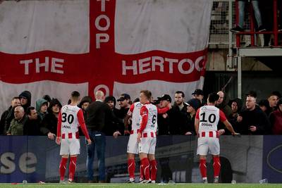 Wedstrijd tussen TOP Oss en FC Twente gestaakt na onrust op tribunes