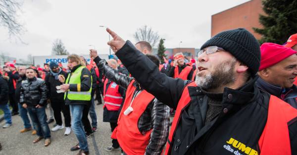 Klap voor vakbonden: personeel Jumbo kiest massaal voor bedrijfsregeling in plaats van cao