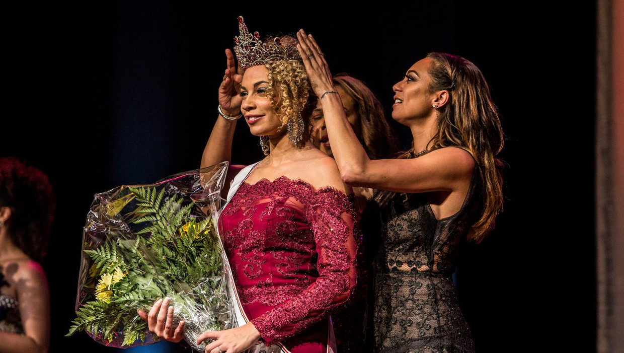 Verkiezing Miss Amsterdam Geen badpak, maar uiterlijk telt wel
