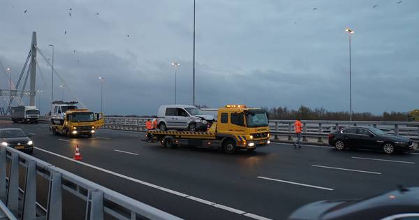 Ongelukken veroorzaken files op A50: op hoogtepunt ruim anderhalf uur vertraging
