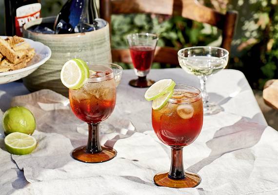 Frisse zomercocktail Campari Spritz