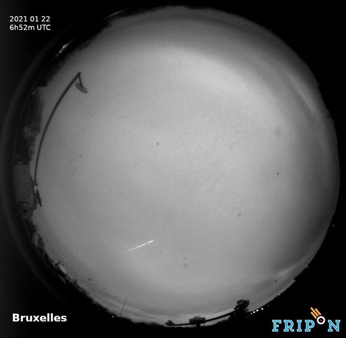 Een camera in Brussel registreerde de meteoriet.