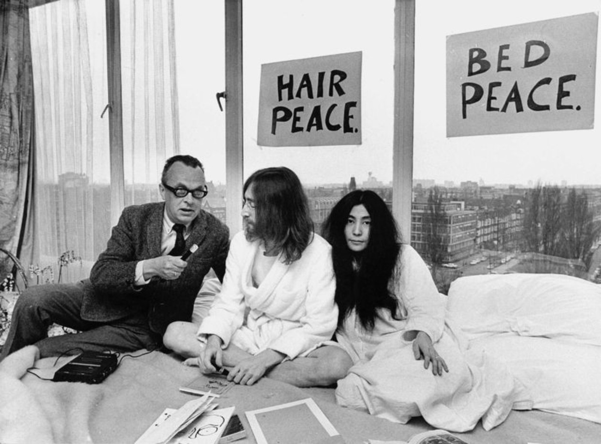 Hair Peace Bed Peace', John Lennon en Yoko Ono in het Hilton Hotel in ...