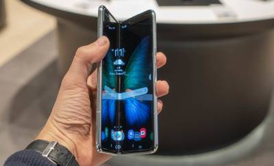 ‘Scherm vouwbare smartphone brak al na één dag’