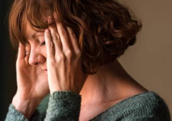 Tessa (45) heeft misofonie: “Als ik eetgeluiden hoor, borrelt er agressie op”