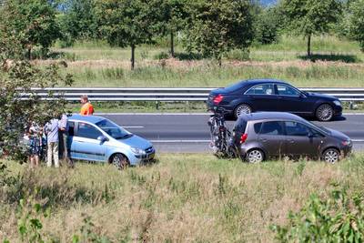 Drie auto's betrokken bij ongeluk op A73 bij Beers