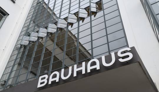 ‘Duits denken’: waarom de rechts-extremistische AfD in Saksen-Anhalt de cultuur wil hervormen en Bauhaus in het vizier neemt