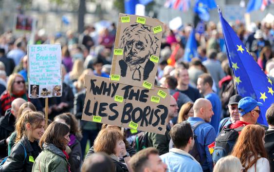 Tienduizenden Britten betogen in Londen voor nieuw brexitreferendum