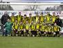 De voetballers van Nemelaer Heren 6