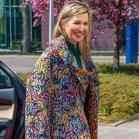 De mooiste statement-jassen van koningin Máxima