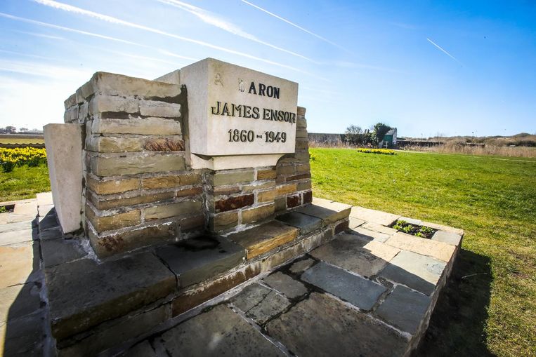 Opnieuw letters graf James Ensor weg Oostende Regio HLN