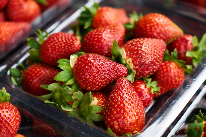Aardbeien in supermarkt zijn 6 keer giftiger dan ander 