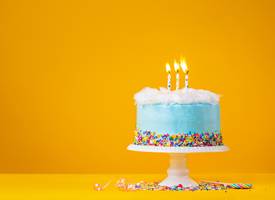 Maak déze heerlijke suikerspincake met witte chocolade