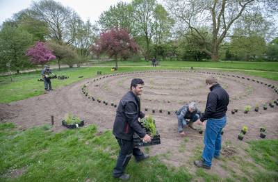 Bloemenlabyrint in het paradijs in Belmonte Wageningen