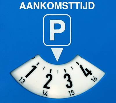 Werknemers met klem gevraagd buiten centrum te parkeren