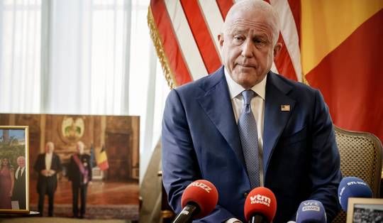 Bill White en Vlaams Belang, twee handen op één buik? ‘Amerikanen hebben geen vrienden, enkel hun eigen belangen’