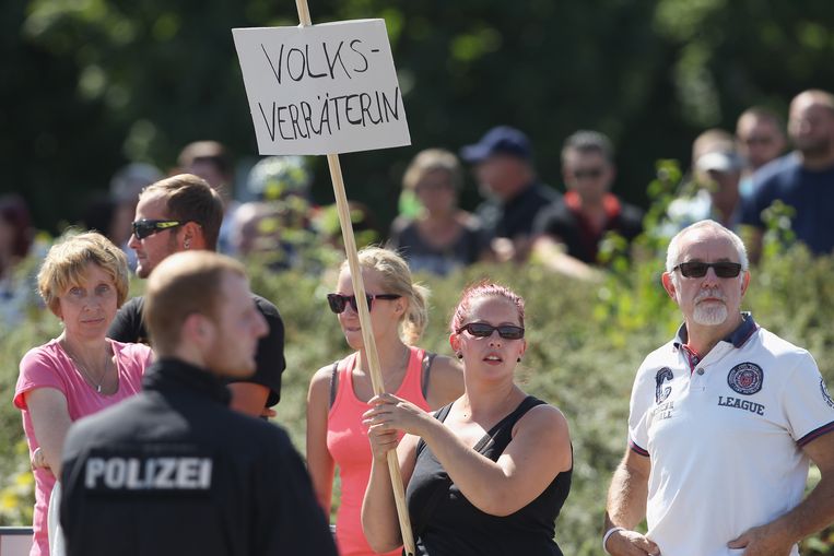 Samenscholingsverbod Aan Vluchtelingenopvang In Heidenau Na