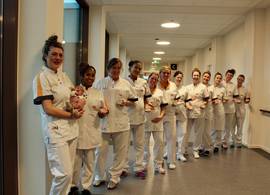Dertien collega's bevallen van veertien baby’s	