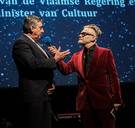 Van keizer Vespasianus over Schwarzenegger tot Jambon: de spetterende geschiedenis van het tomatengooien