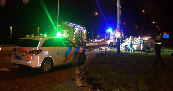 Bij ernstig ongeval betrokken politiewagen had zwaailicht en sirene aan .