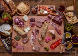 Paté, salami, ham? Nee, dít is één van de ongezondste vleeswaren voor op brood