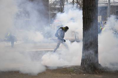 Acte 44 des Gilets jaunes: 1.800 manifestants à Nantes, heurts avec la police