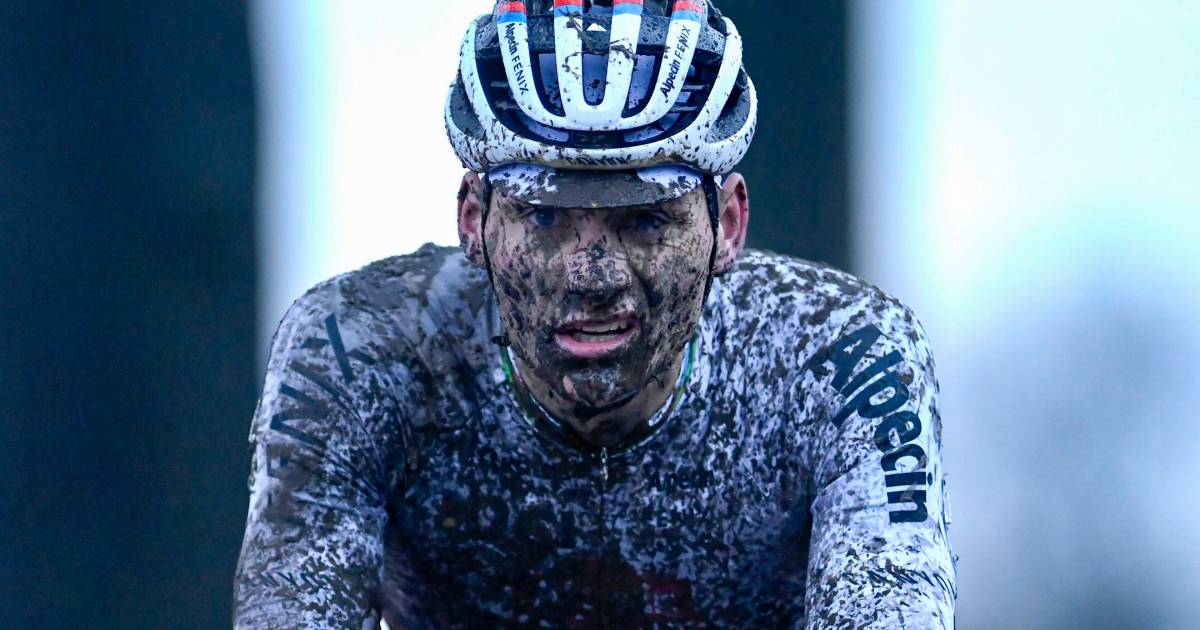 Van Aert in zijn element in de blubber, Van der Poel niet ...