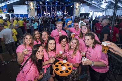 Borreluurtje School- en Volksfeest Goor in de hitte