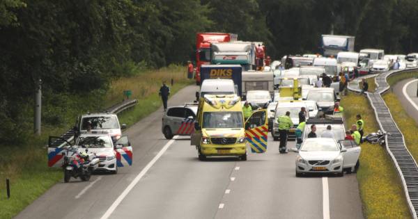 Motorrijder zwaargewond bij ongeluk op A28.