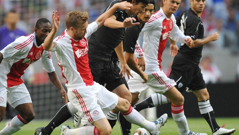 Lindgren Start In Basis Tegen Paok Het Parool