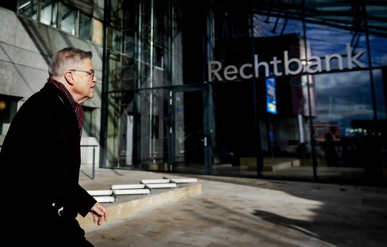 Veel vragen op dag twee verhoren-Poch, maar lang niet alle antwoorden - Trouw