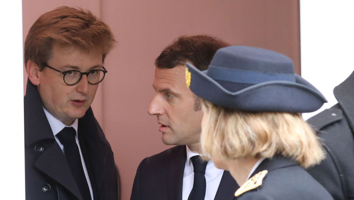 Le Chef De Cabinet De Macron Entendu Par Les Juges Monde 7sur7 Be