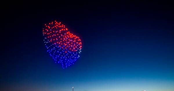 'Vuurwerk' met drones boven Reek? Dan moet Landerd flink dokken - BD.nl