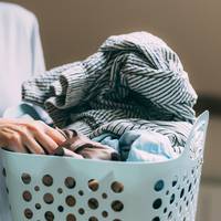 Dít slimme wastrucje zorgt ervoor dat je kleding altijd heerlijk ruikt