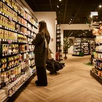 ‘Ze slijten dingen aan mensen die ze niet nodig hebben’: de marketing achter winkelketen Holland & Barrett