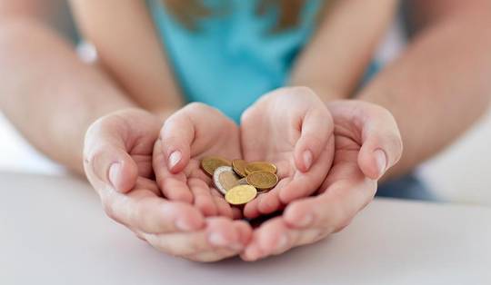Van spaarrekening tot ETF: zo zet je slim geld opzij voor je kinderen
