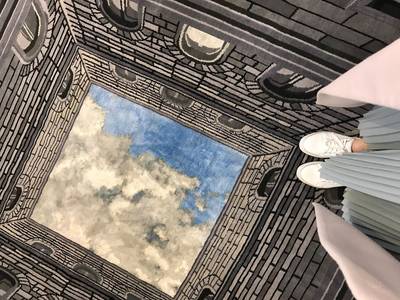 Van ingewikkelde stoel tot optische illusie: opvallende ontwerpen van de designweek in Milaan