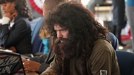 11. Conspiratrice, putain, idiote et menteuse