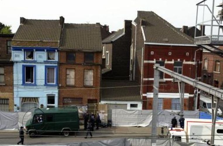 Huis van Dutroux in Marcinelle wordt afgebroken | Binnenland | Nieuws | HLN