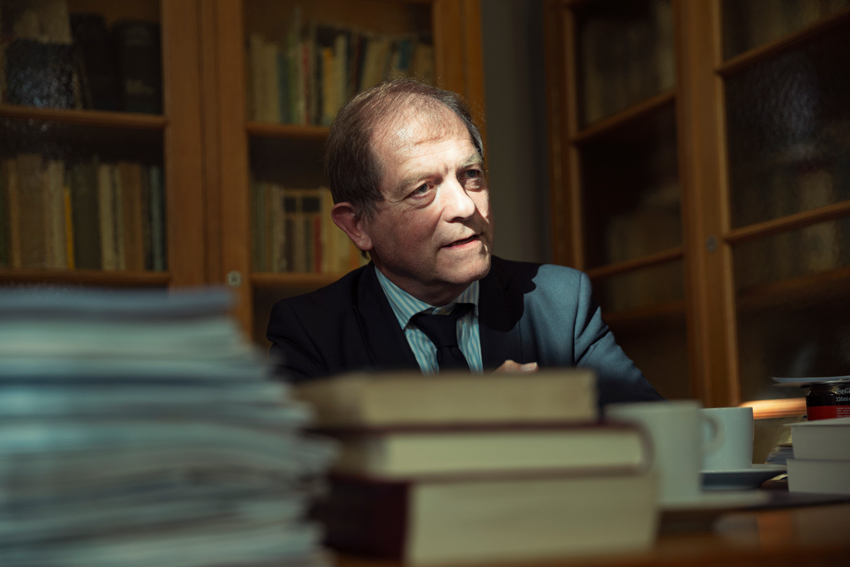 Rik Torfs schrijft een roman ‘Het klopt dat macht