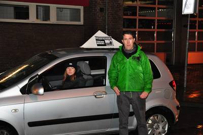 'Vegan streaker' stopt verkeer op A59 om konijnenleed