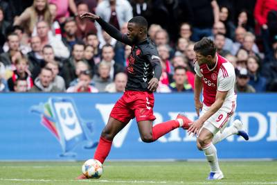 Vitesse slaat met Bazoer toe op transfermarkt