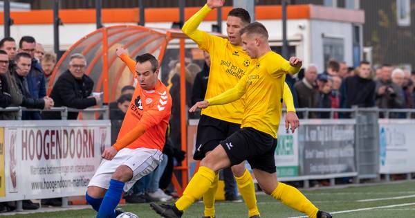 Altena overleeft kansenregen Wilhelmina'26, Woudrichem verliest doelman en twee dure punten - BD.nl