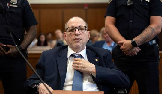 Harvey Weinstein aangeklaagd voor nieuwe seksuele misdrijven