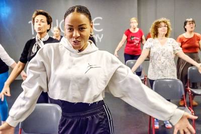 Speciale danstraining voor (ex-)borstkankerpatiënten: dit is véél leuker dan fitness