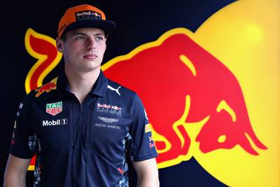 Verstappen test dinsdag en donderdag de nieuwe RB14
