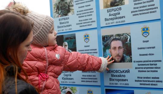 Zelensky: Poetin heeft Oekraïners na vier jaar oorlog ‘niet kunnen breken’