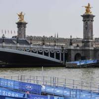 De Seine was een gok. En die gok heeft zich nu tegen de organisatie van de Spelen gekeerd